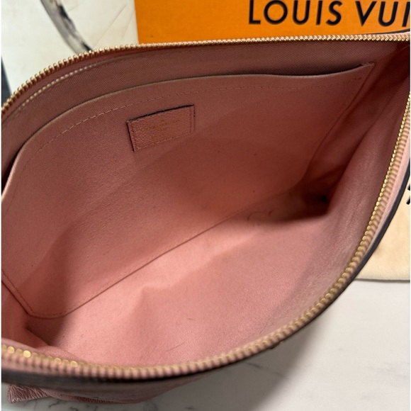 SOLD🥂JUST TODAY💐LOUIS VUITTON empreinte daily pouch rose poundre ballerina 🌸 - Picture 10 of 16
